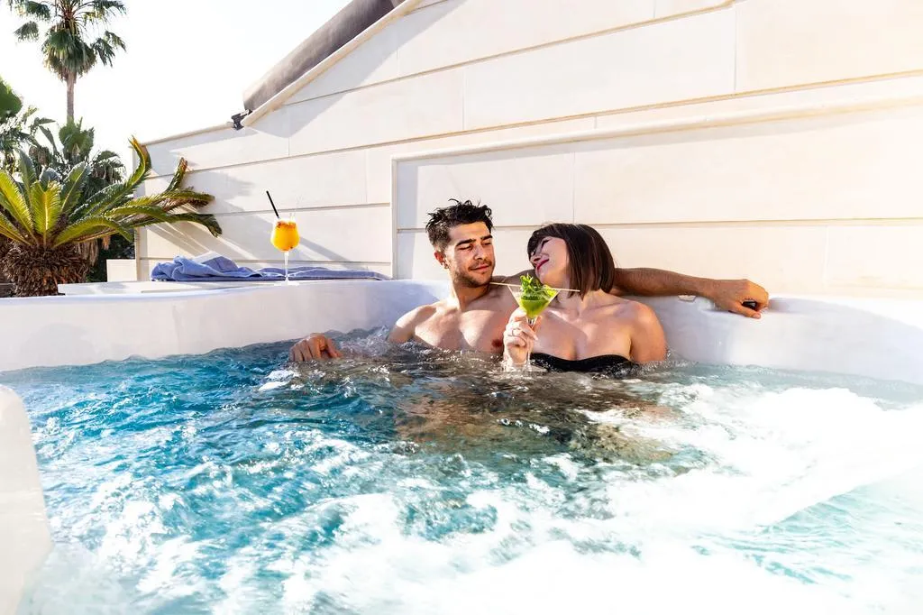 DOUBLE DELUXE WITH JACUZZI Room, Caportigia Boutique Hotel, Catania