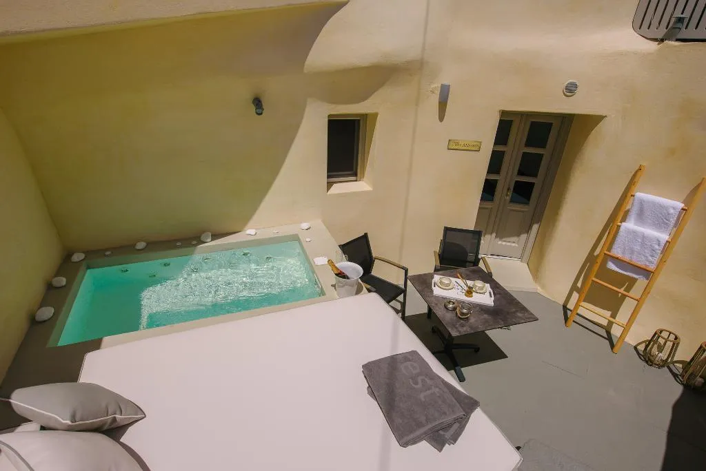 VILLA STANDARD Room, Pyrgos Kastelli Villas, Santorini