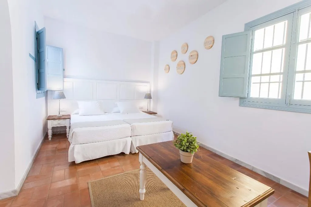 APARTMENT STANDARD Room, Apartamentos Suites Santa Cruz, Seville