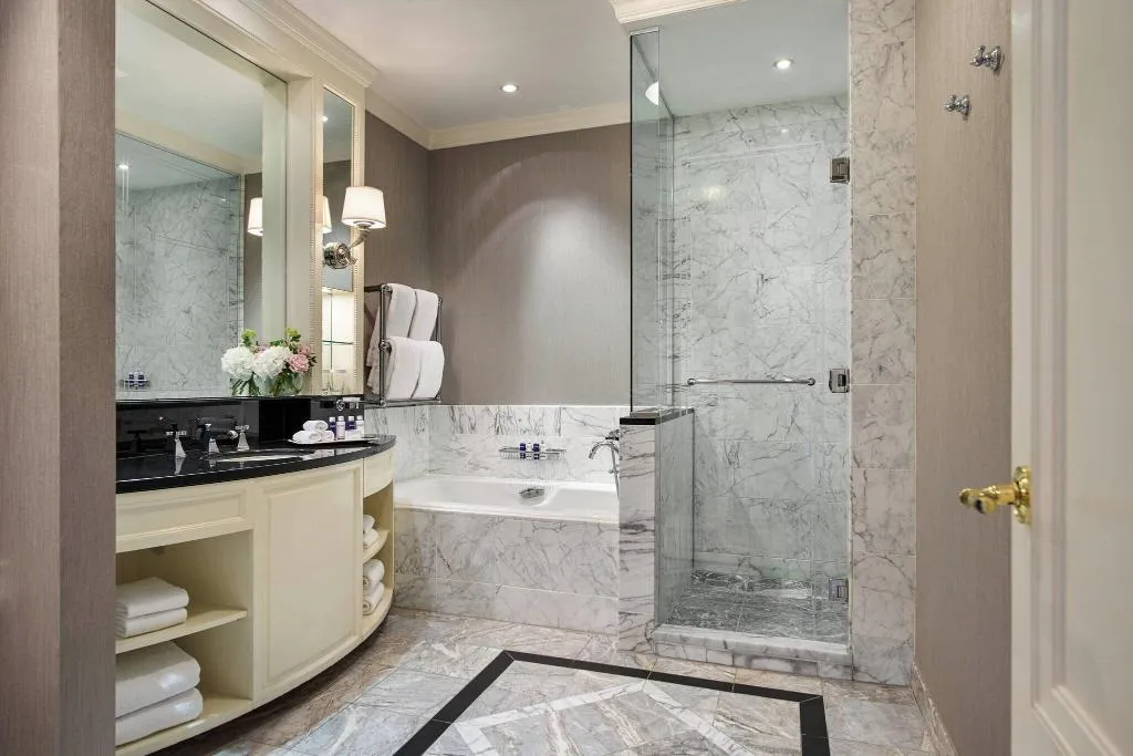 DOUBLE WITH VIEWS Room, The Shelbourne, Autograph Collection, Dublin