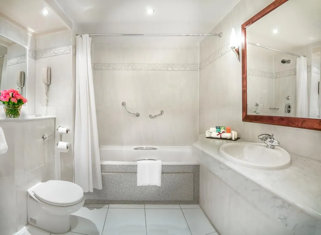 TWIN DELUXE Room, Ballsbridge Hotel, Dublin