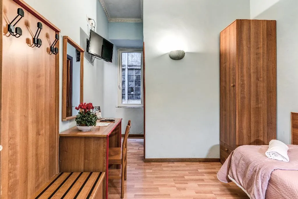 SINGLE STANDARD Room, Altavilla, Rome