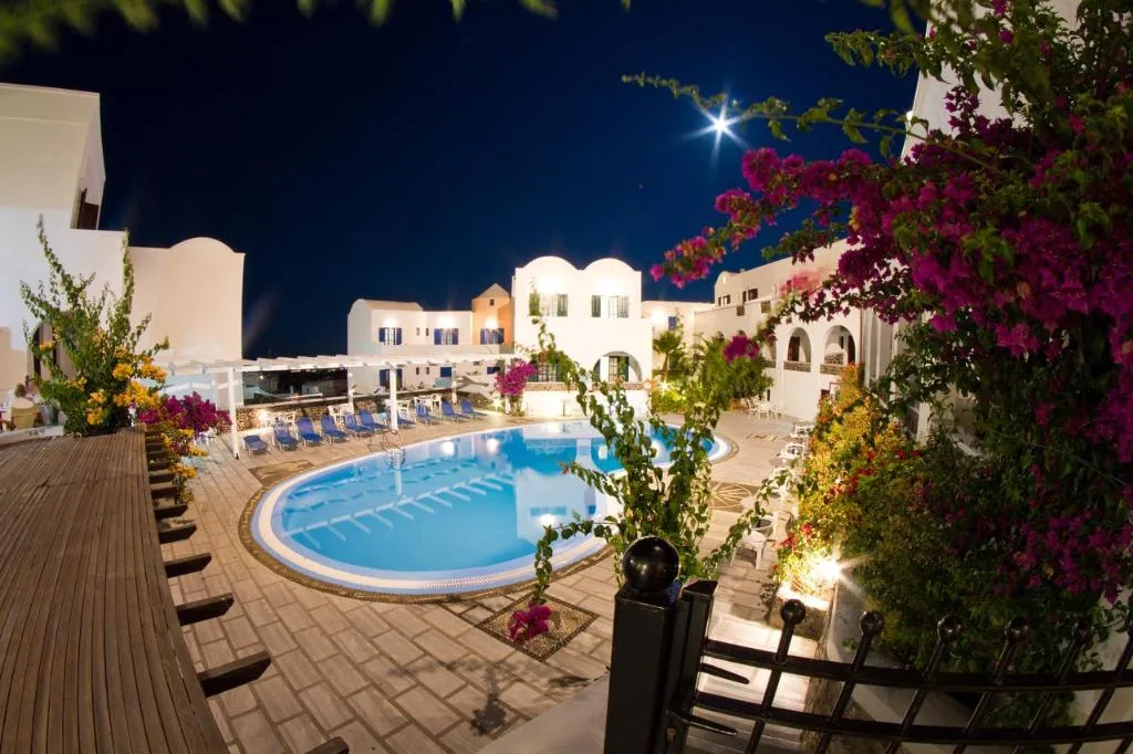General view, New Haroula, Santorini