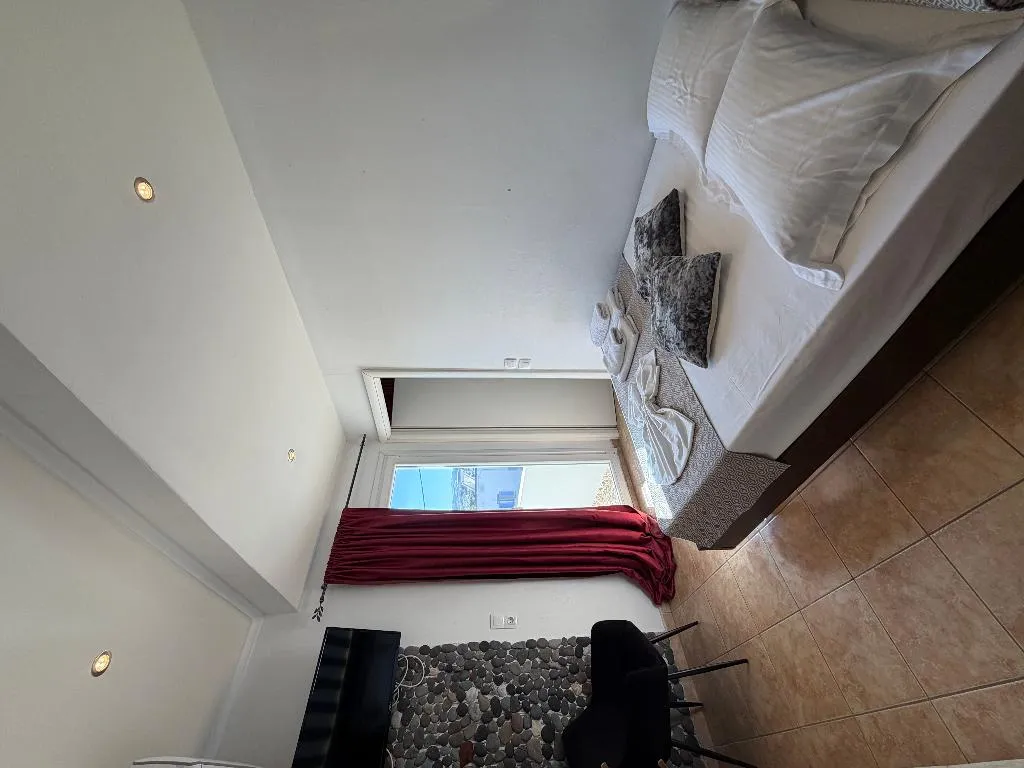 QUADRUPLE STANDARD Room, Villa Livadaros, Santorini