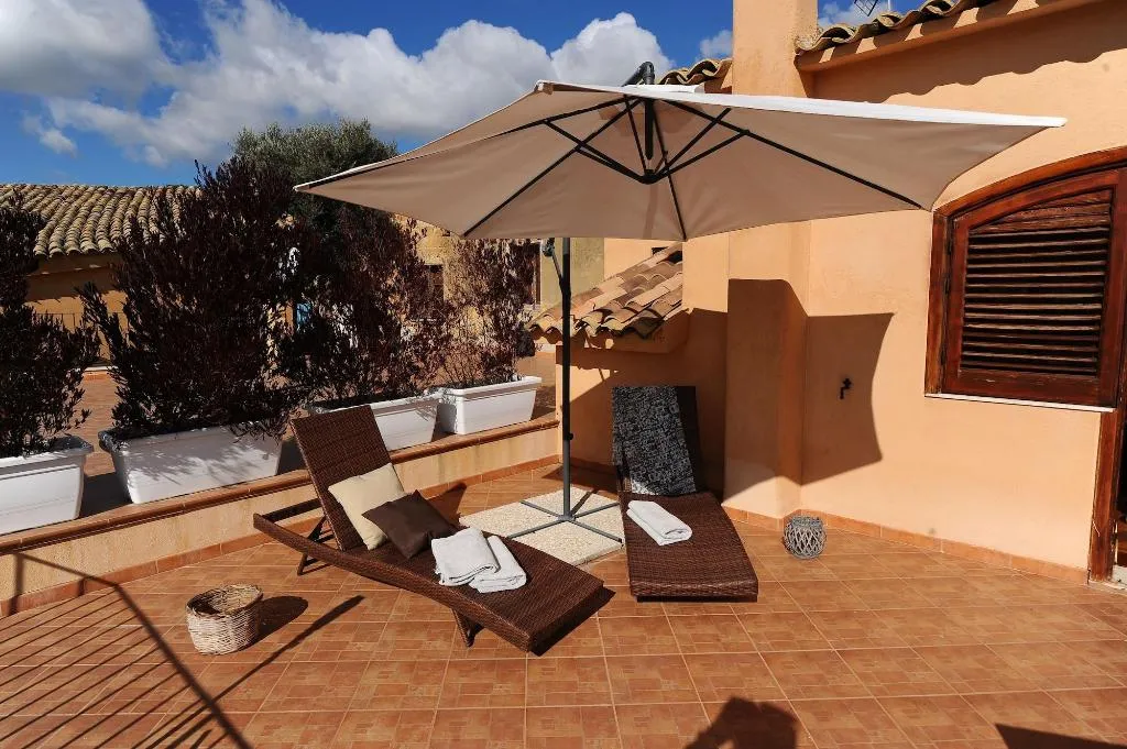 Terrace, Villa La Lumia B&B Suites & Apartments, Catania