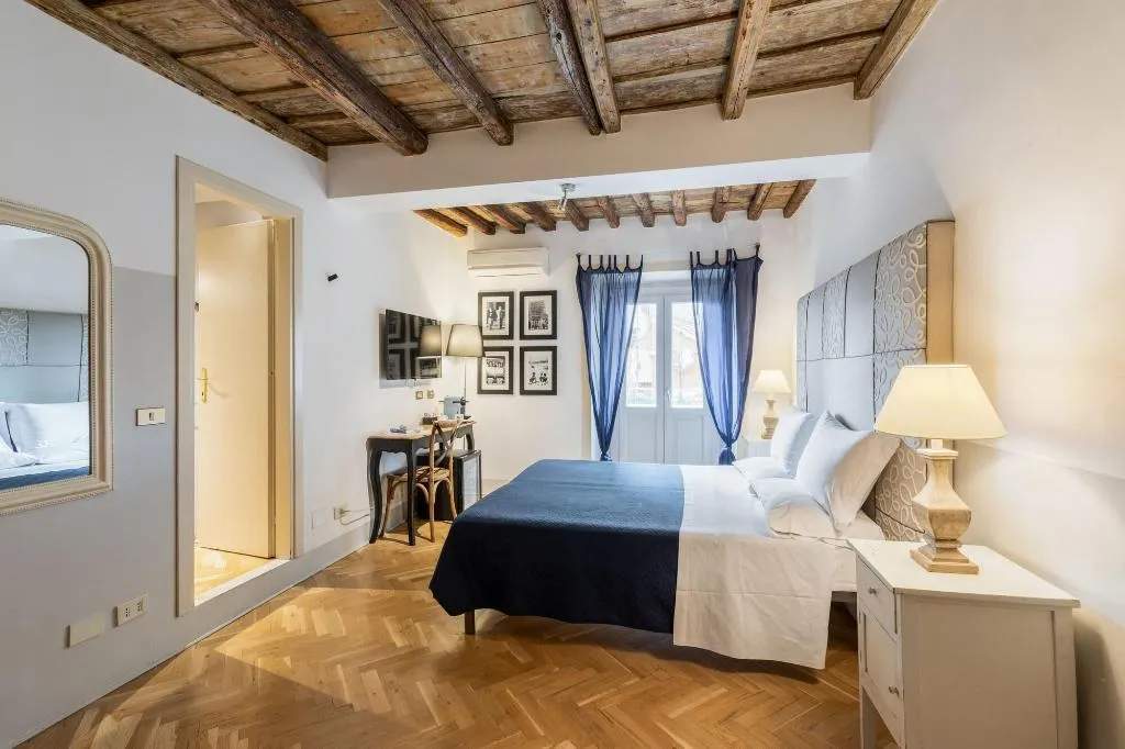Room, The Blue Hostel, Naples