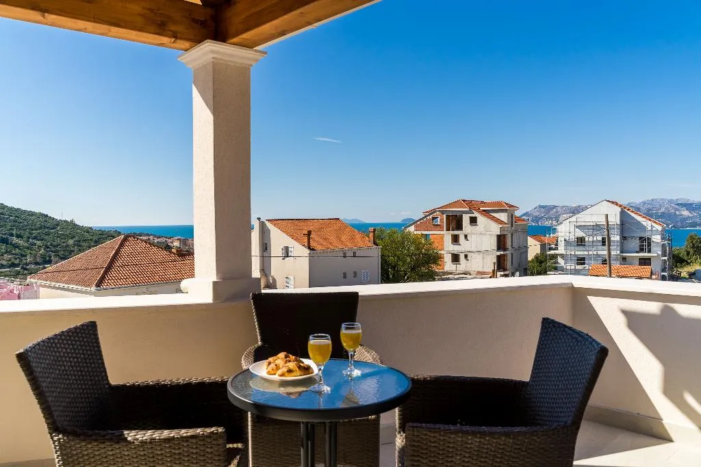 STUDIO DELUXE WITH BALCONY Room, Apartments Smanjak, Dubrovnik
