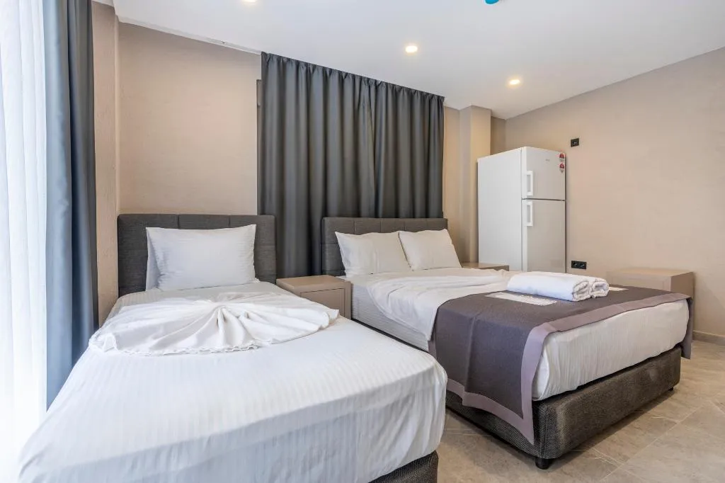 FAMILY ROOM CAPACITY 5 TWO BEDROOMS Room, Lara Beach Homes, Antalya