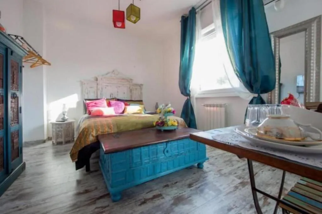 Room, Letto E Latte, Naples