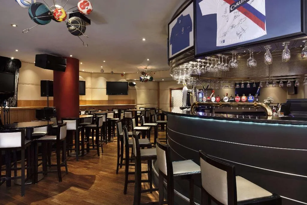 Bar, Montreal Barsha Hotel, Dubai