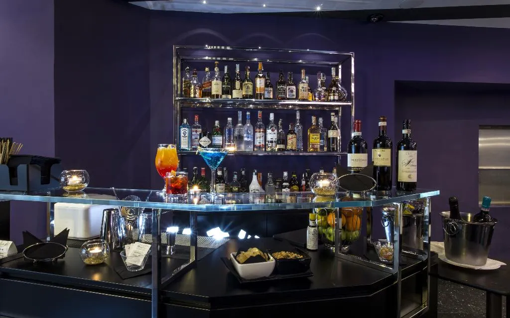 Bar, The Tribune, Part of JDV by Hyatt, Rome