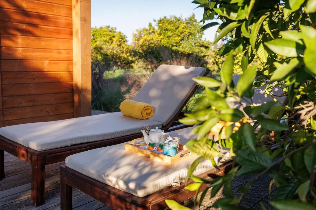 STUDIO DELUXE ONE BEDROOM Room, Laranjal Farm House, Algarve