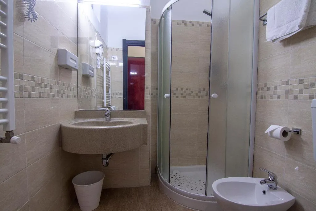 TWIN STANDARD Room, Hotel Dei Fiori, Milan