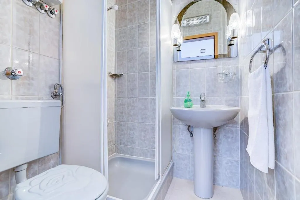 Room, Bed & Breakfast Senator, Split