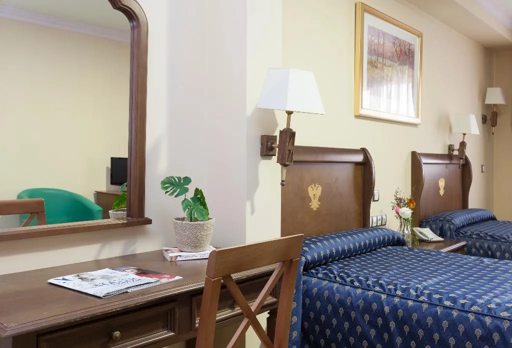 TWIN STANDARD Room, Dorma Juan De Austria, Madrid