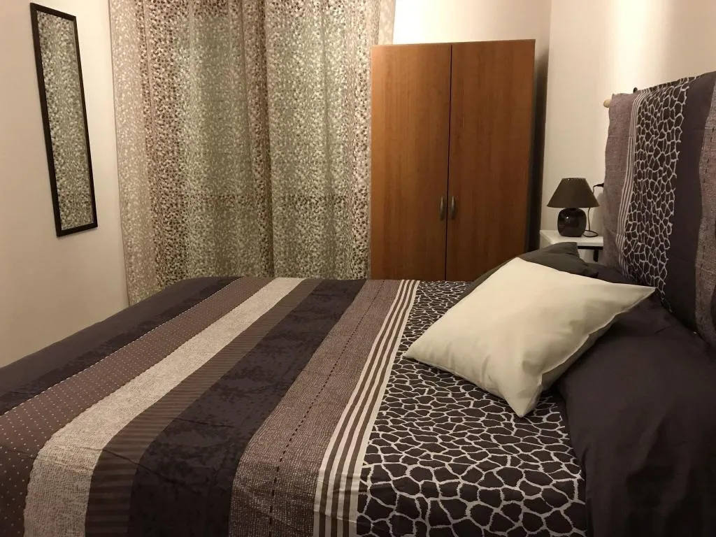 Room, Bed and Breakfast Triscele, Catania