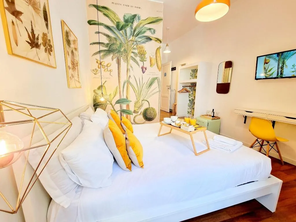Room, Napoli Tree - Lungomare, Naples