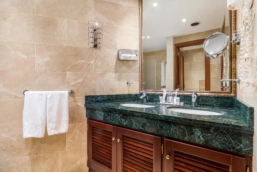 DOUBLE DELUXE SEA VIEW Room, B51 Boutique Hotel Puerto Banus, Costa Del Sol