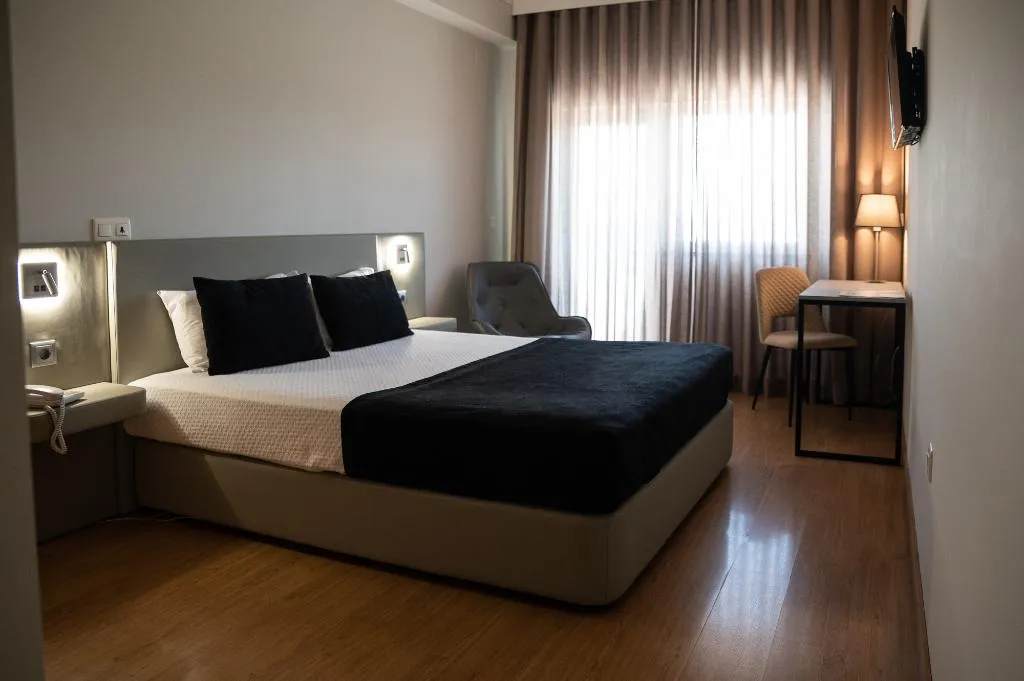 DOUBLE SUPERIOR Room, Durao Hotel, Porto