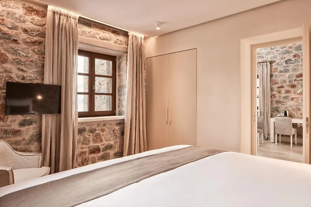 SUITE OCEAN VIEW ONE BEDROOM Room, 100 Rizes Seaside Resort, Athens