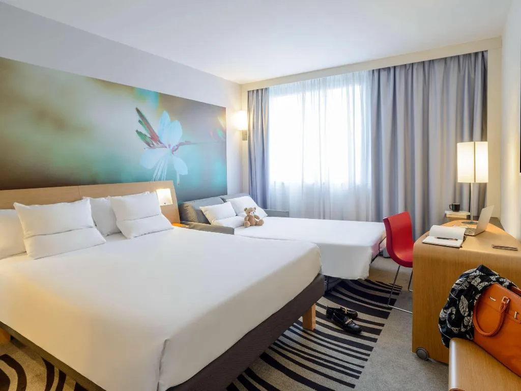 DOUBLE EXECUTIVE KING BED Room, Novotel Milan Malpensa Airport, Milan
