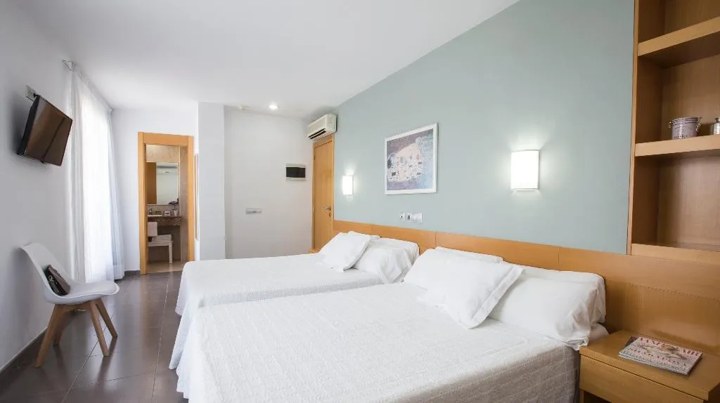 Room, Casbah, Valencia