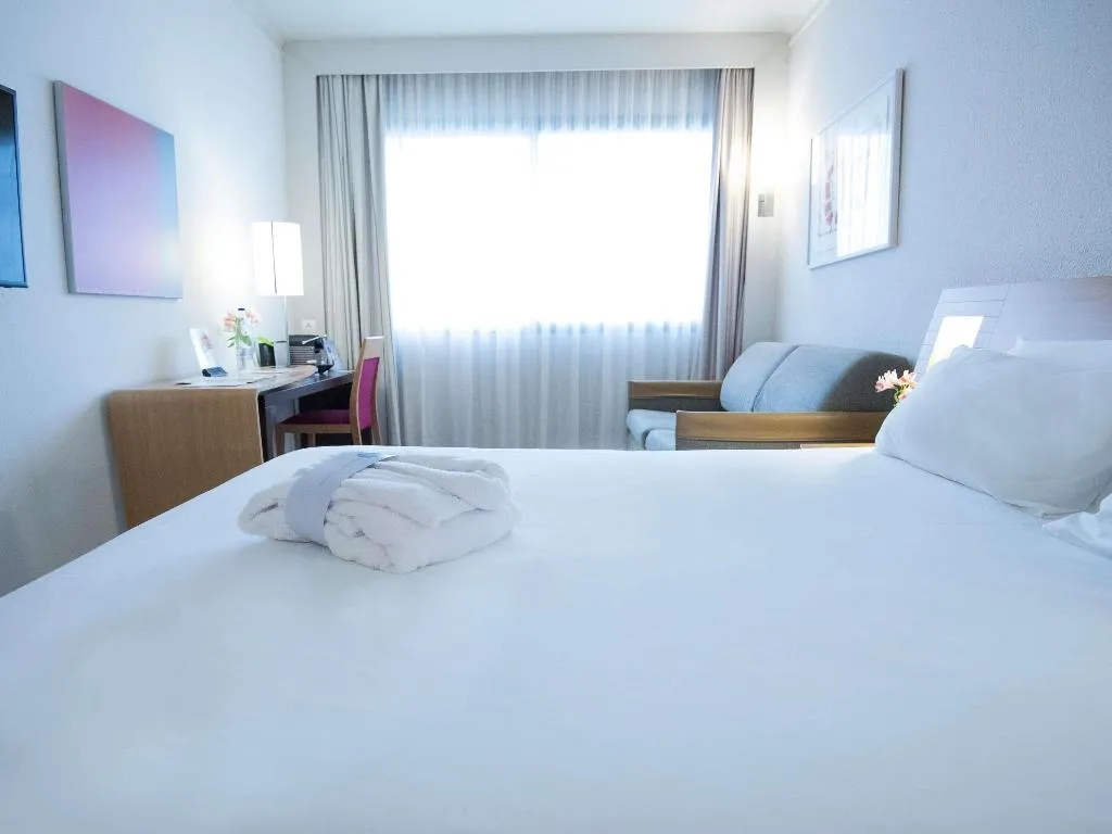 FAMILY ROOM EXECUTIVE Room, Novotel Athenes, Athens