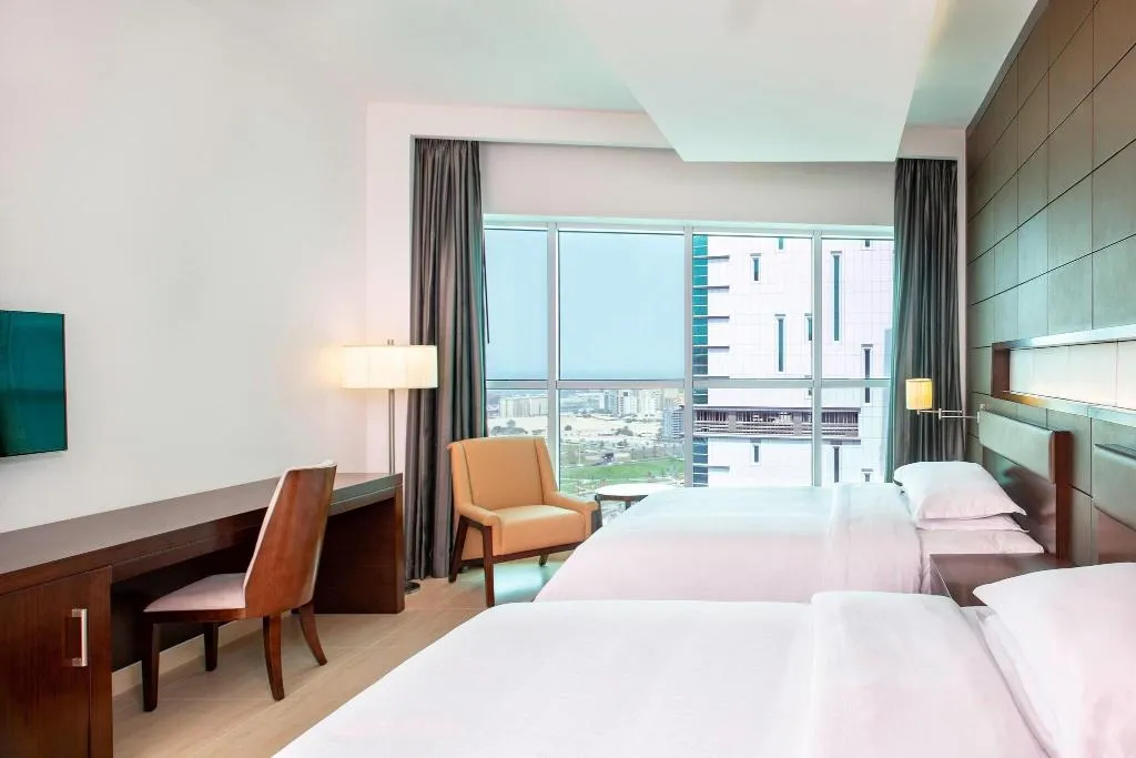 Room, Four Points by Sheraton Sharjah, Dubai