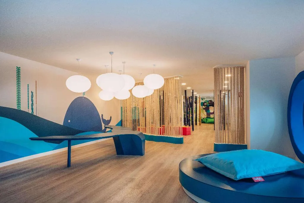 Sports and Entertainment, Iberostar Waves Bouganville Playa, Tenerife