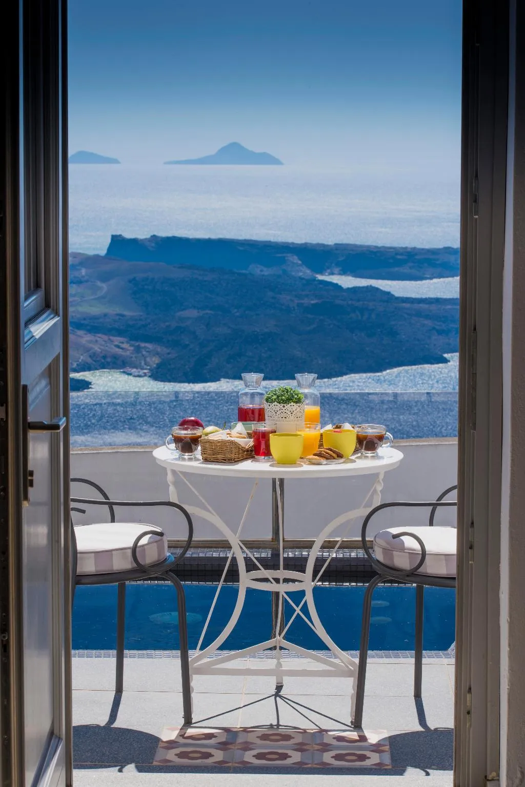 SUITE KING SIZE BED Room, Senses Suites, Santorini