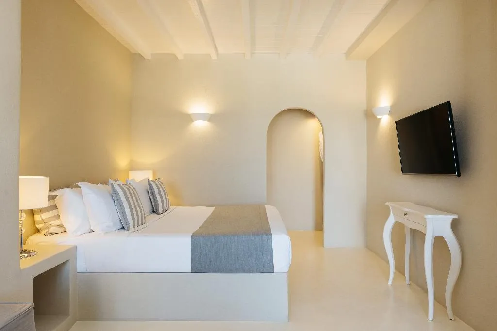 JUNIOR SUITE WITH VIEWS Room, Carpe Diem Exclusive Boutique Resort, Santorini