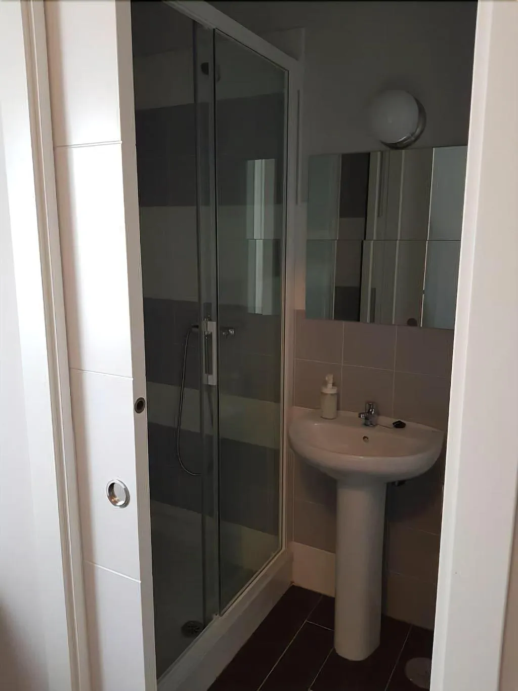 Room, El Sueño del Quijote, Madrid