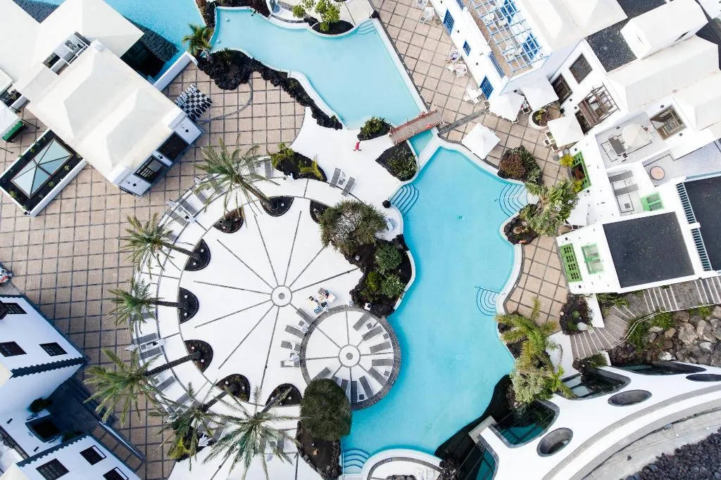 Pool, Hotel LIVVO Volcan Lanzarote, Lanzarote