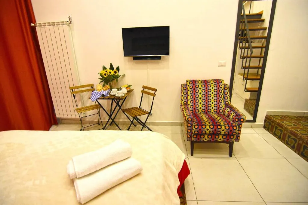 Room, Ninarella Bed&Breakfast, Naples