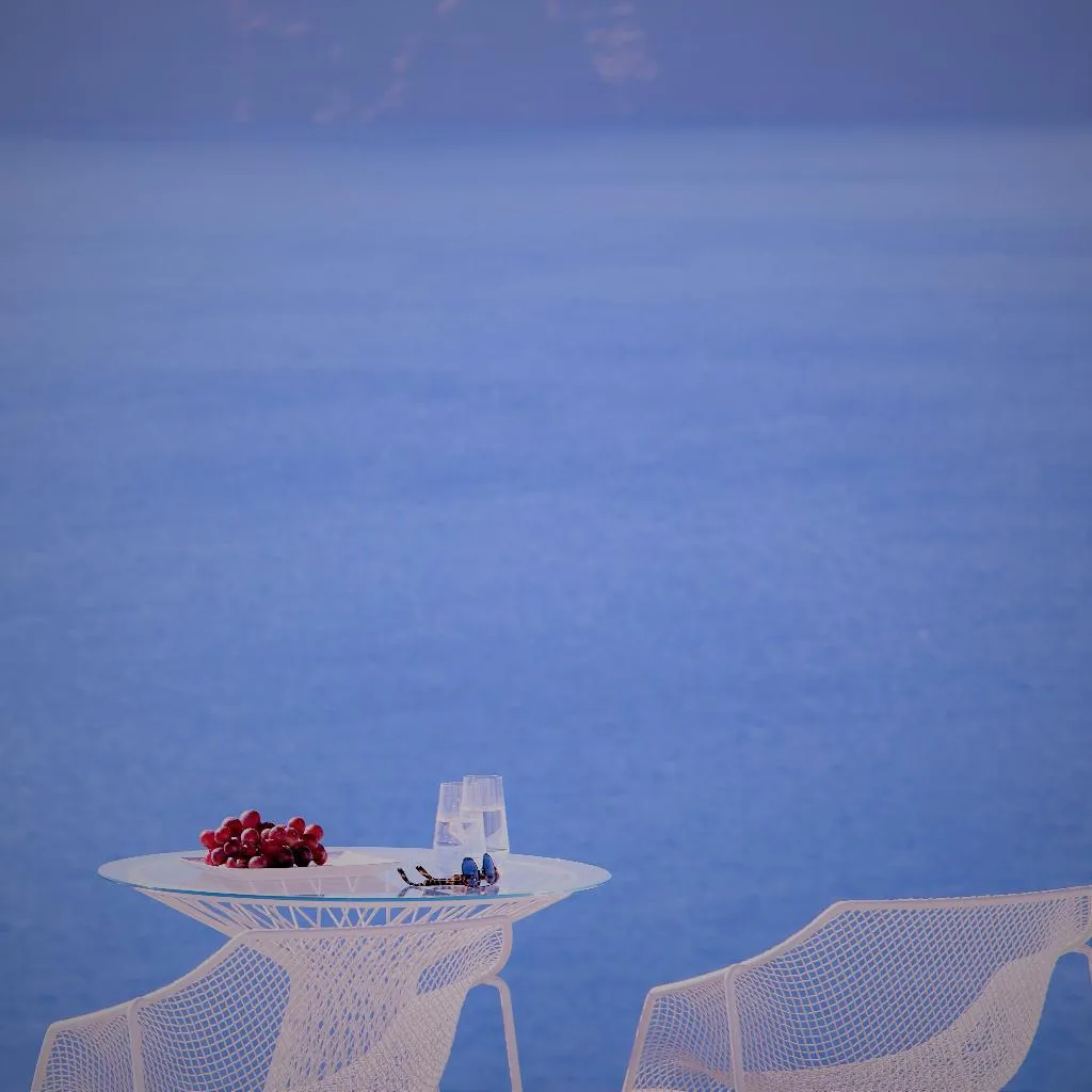 General view, Limestone, Santorini
