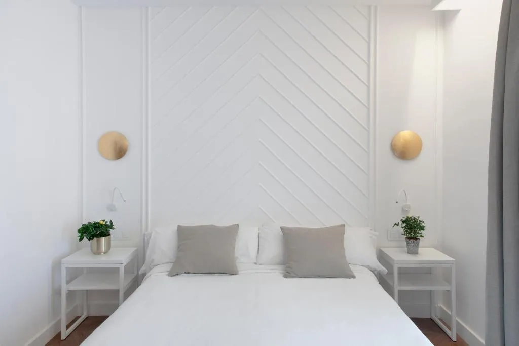 TWIN DELUXE Room, Gaudi, Barcelona