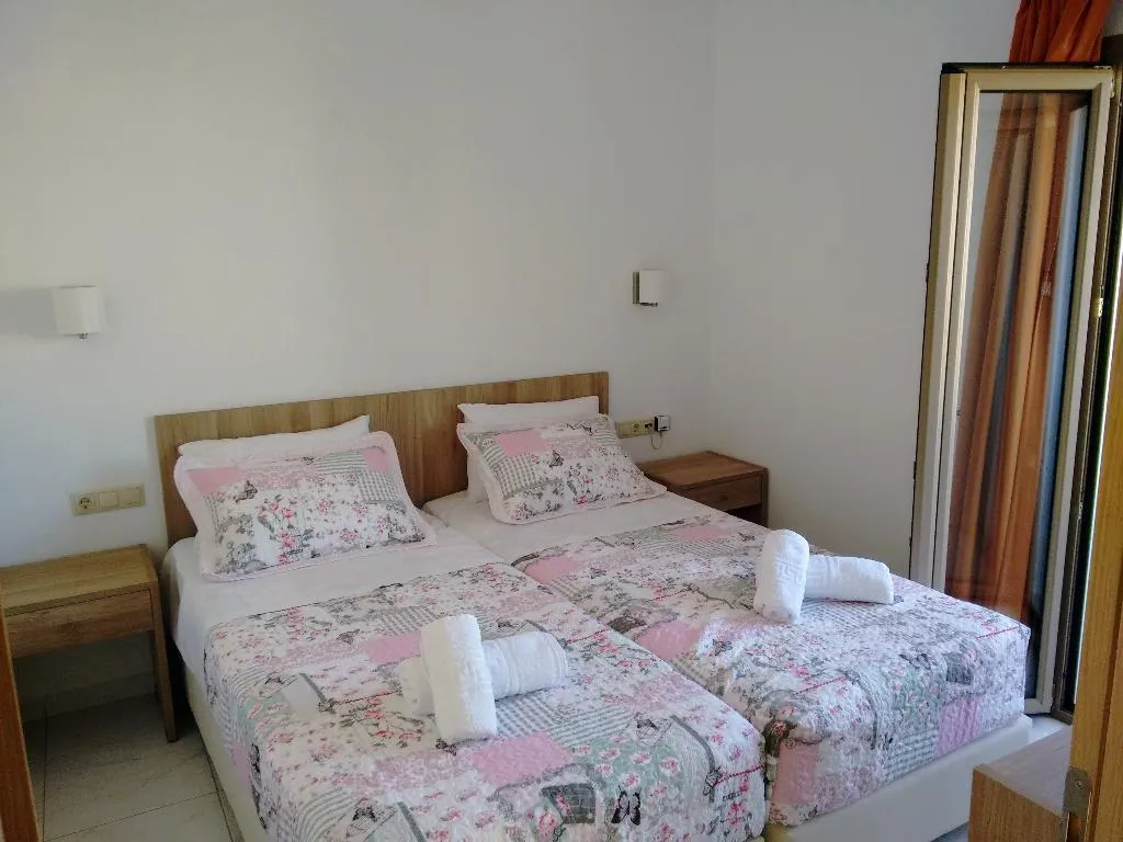 APARTMENT GARDEN VIEW Room, Casa Malena, Crete