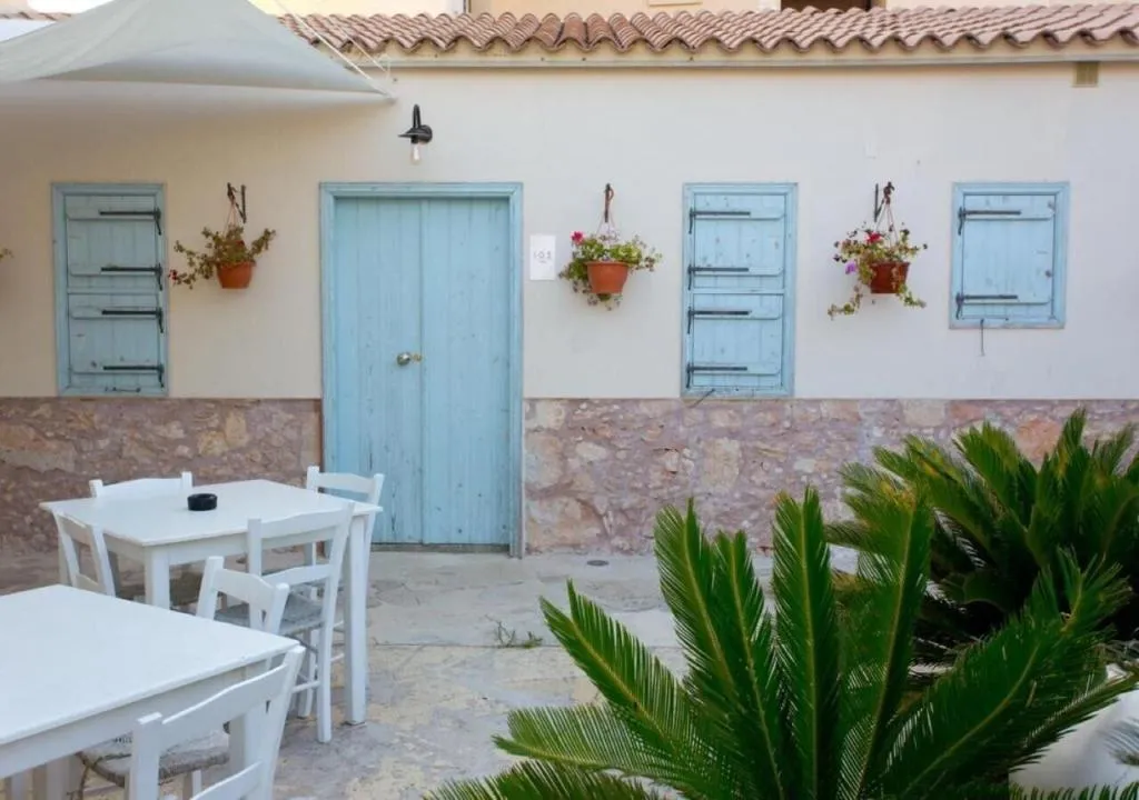 Room, Shongas Inn, Cyprus