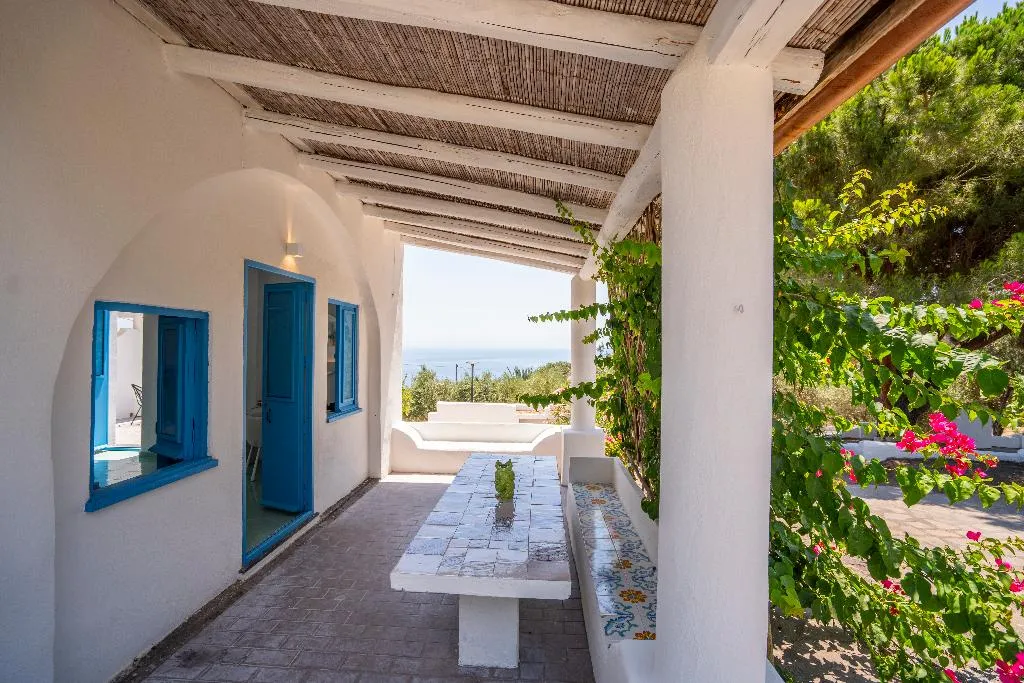DOUBLE DELUXE OCEAN VIEW Room, Borgo Del Cannitello Romantic Boutique Resort, Palermo