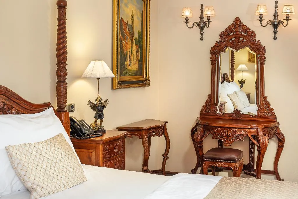 SUITE DELUXE Room, Iron Gate Hotel & Suites Prague by BHG, Prague