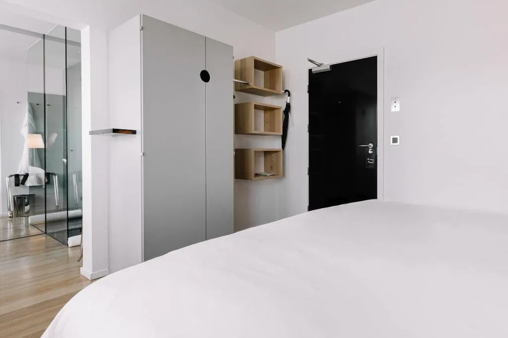 DOUBLE DELUXE KING BED Room, Hotel 101, Reykjavik