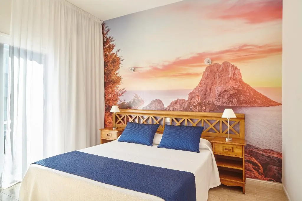 Room, Mar y Huerta, Ibiza