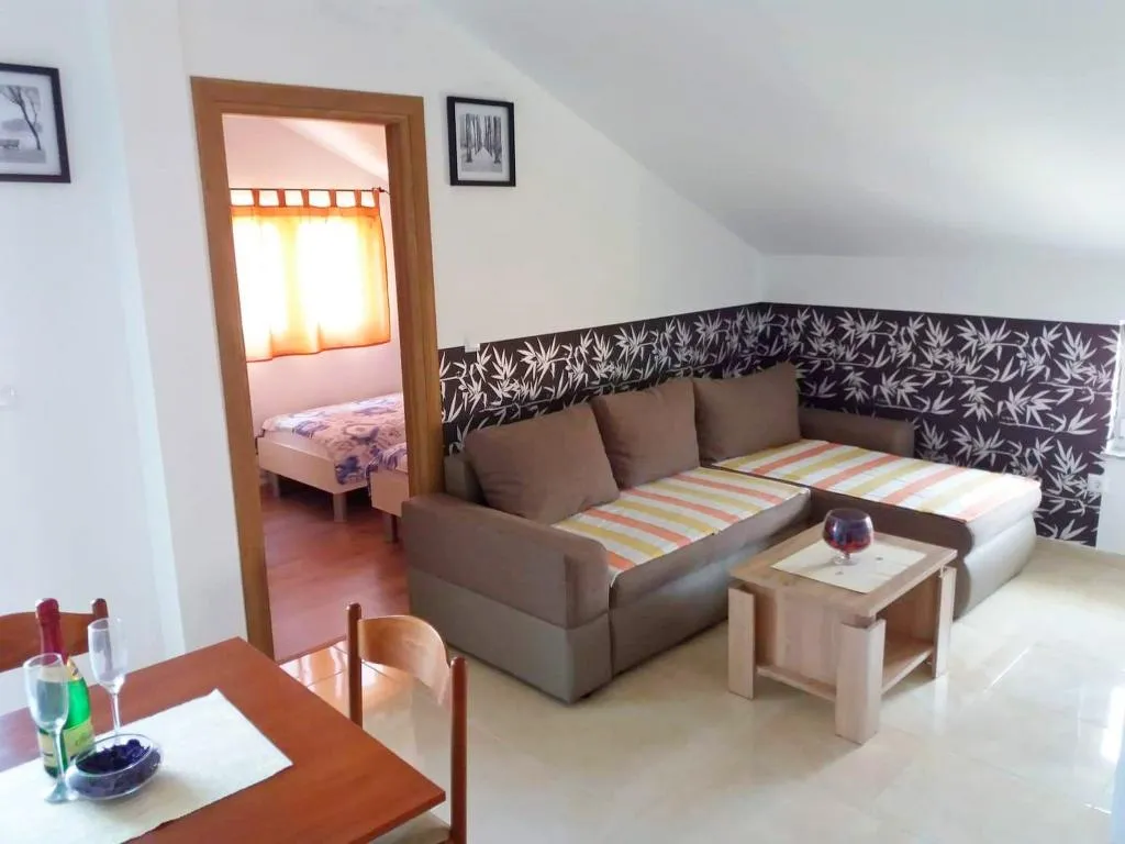 APARTMENT CAPACITY 4 Room, Apartments Kristina, Split