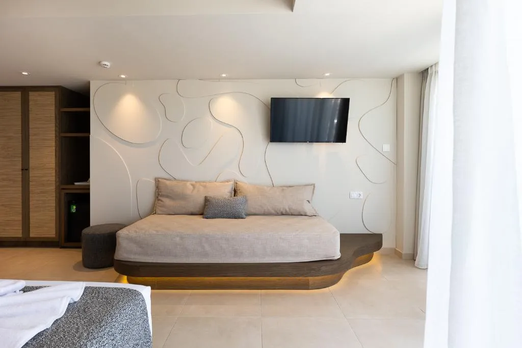 JUNIOR SUITE SEA VIEW Room, Alia Beach Hotel, Crete