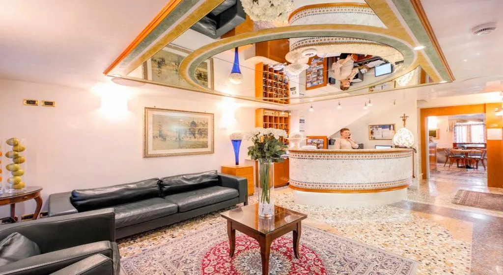 General view, Antica Casa Carettoni, Venice