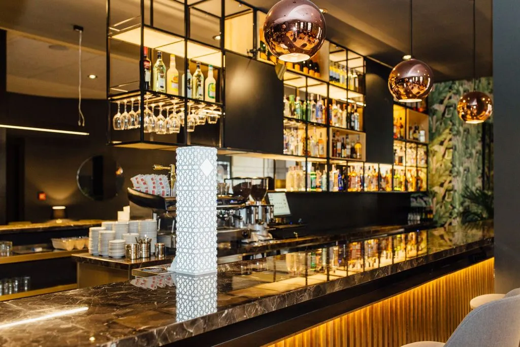 Bar, Malcom and Barret, Valencia