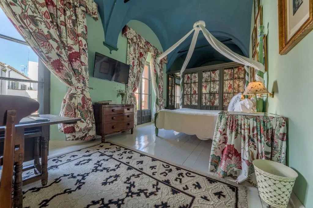JUNIOR SUITE STANDARD Room, Casa Palacio de Carmona, Seville