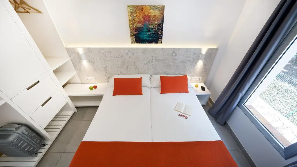Room, Lara, Gran Canaria