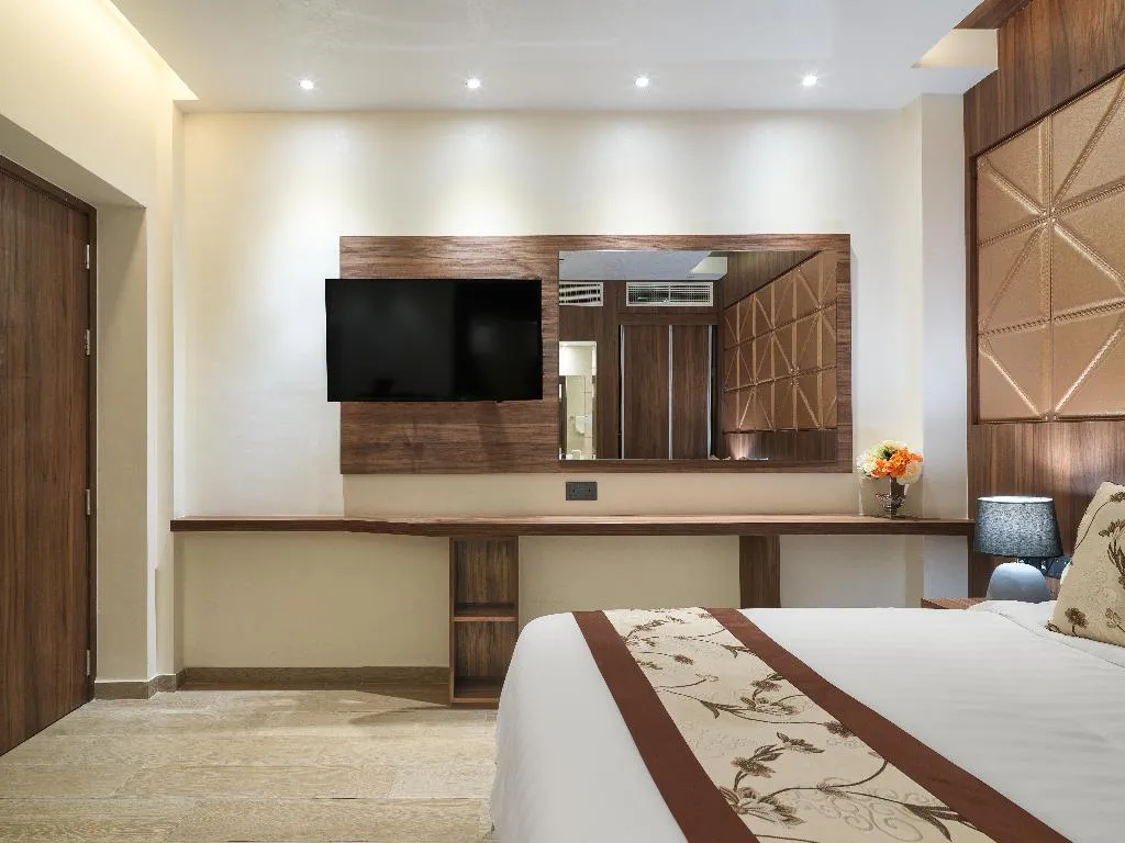 DOUBLE STANDARD Room, Leonardo Boutique Hotel Larnaca, Cyprus