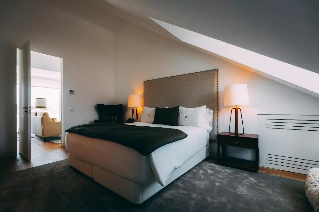 APARTMENT WITH BALCONY Room, Torel Palace Lisboa, Lisbon
